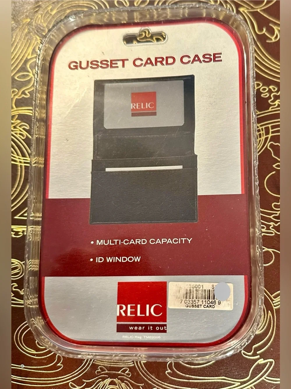 Relic Black Gusseted Card Case